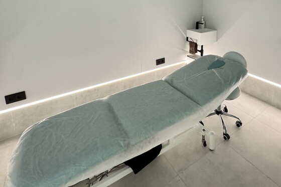 Un masaje Hot Stone para 2 en Estética Géminis en Alcorcón (Madrid)