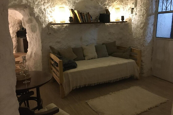Una noche en la cueva para 3 o 4 en Casa Cueva La Estrella en Monachil (Granada)