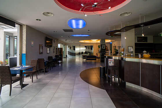 Hotel Insteia - photo 6