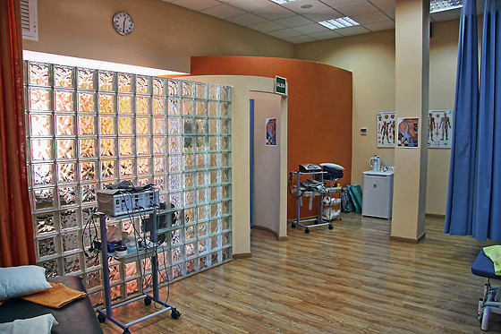 Un tratamiento corporal reductor o anticelulítico a elegir para 1 en Centro Kinesbel en Mijas (Málaga)