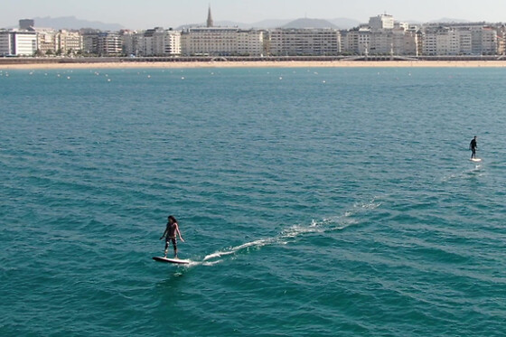 Una experiencia de vuelo eFoil para 1 en Surf-Magic en Altea (Alicante)