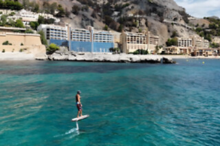Una experiencia de vuelo eFoil para 1 en Surf-Magic en Altea (Alicante)