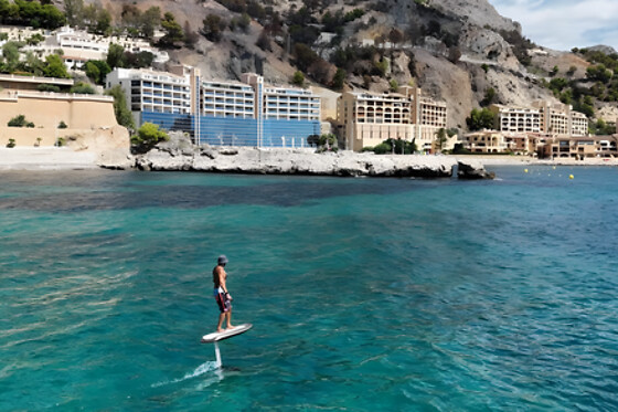 Una experiencia de vuelo eFoil para 1 en Surf-Magic en Altea (Alicante)