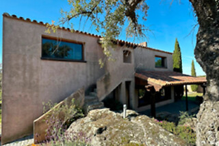 Una noche en suite con desayuno para 2 en Finca El Cortiñal en Valencia de Alcántara ( Cáceres)