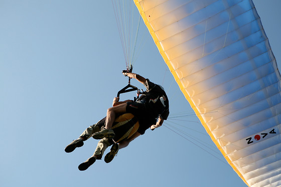 Un vuelo en parapente biplaza para 1 en Parapente Factory en Arbolí (Tarragona)