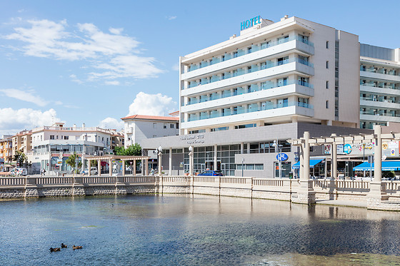 Hotel Balneario Playa de Comarruga**** en Coma-Ruga (Tarragona)