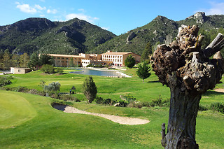 Dos noches con desayunos para 2 en La Figuerola Hotel & Restaurant**** en Vandellòs (Tarragona)