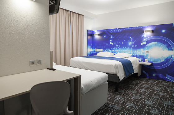 Hotel Kyriad Jules Verne - photo 5