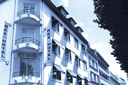 Rex Hotel***