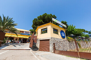 Dos noches con desayunos para 4 en Tienda Kenya - Camping el Far en Calella (Barcelona)