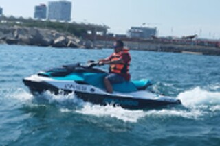Una experiencia de moto de agua para 1 en Jetsky Luxury en Sant Adrià de Besòs (Barcelona)