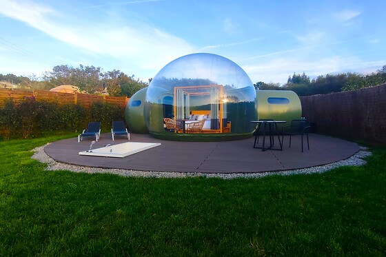 Una noche bajo las estrellas en una burbuja con desayuno para 2 en Luzada Glamping Burbujas en Xove (Lugo)