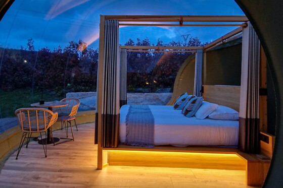 Una noche bajo las estrellas en una burbuja con desayuno para 2 en Luzada Glamping Burbujas en Xove (Lugo)