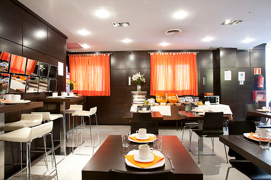 HOTEL LOS GIRASOLES I - photo 1