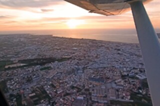 Un vuelo hacia Chipiona o los pueblos blancos para 1 en Vampir Fliers en Jerez de la Frontera (Cádiz)