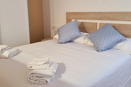 Una noche con desayuno para 2 en Maile Apartamentos en Potes (Cantabria)