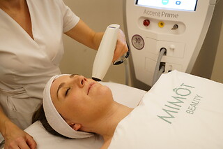 Un tratamiento corporal de piel de seda para 1 en Mimot Beauty en Madrid