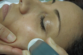 Un tratamiento facial rejuvenecedor para 1 en Policlínica del Río-Hortega en Santa Pola (Alicante)