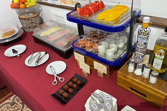 Una noche con desayuno y degustación de vinos y quesos locales para 2 en Hotel Rural La Vida de Antes en Consuegra (Toledo)