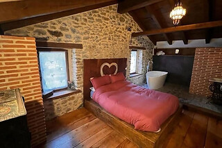 Una noche para 4 adultos y 2 niños en Casa Haraneko Errota Burdindegi en Bizkaia