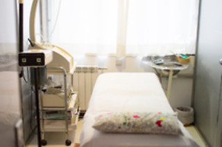 Un tratamiento facial para 2 en Centro de Belleza Gladis en Bilbao (Bizkaia)