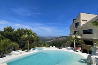 Una noche con experiencia bienestar para 2 en Hotel Petit Mirador*** en Torrelles de Llobregat (Barcelona)