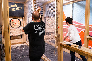 Tiro de hacha: ¡una experiencia salvaje! para 2 en Urban Safari en Madrid