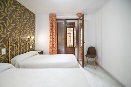 HOTEL MANZANITO