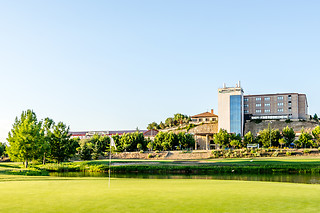 Dos noches con experiencia bienestar para 2 en Hotel Doña Brígida - Salamanca Forum**** en Villamayor (Salamanca)