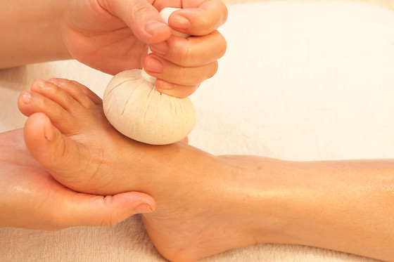 Dos pedicuras básicas para 1 en Divina Dama en Barcelona