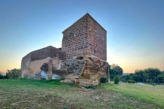 CASTILLO DE CORVINOS - photo 17