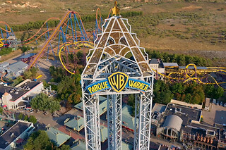 Parque Warner Estancia - 2 entradas + 1 noche