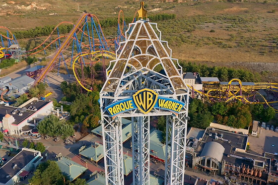 Parque Warner Estancia - 2 entradas + 1 noche