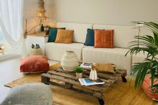 Una noche en habitación superior con desayuno para 2 en Hostal Boutique Es Portalet ****S en Sant Feliu de Guixols (Girona)