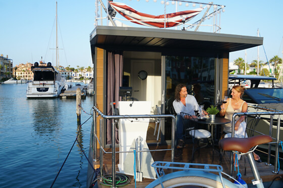Dos noches para 2 en Little París- La Mansion Bateau en San Roque (Cádiz)