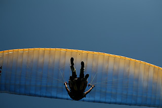 Un vuelo en parapente biplaza para 1 en Parapente Factory en Conil de la Frontera (Cádiz)