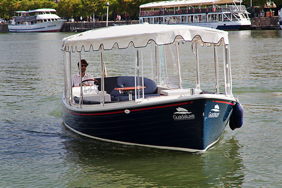 Paseo exclusivo en barco por el río Guadalquivir (Sevilla)