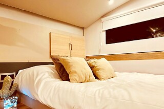 Dos noches en la casa flotante hasta 6 personas en Different Charter en Vigo (Pontevedra)