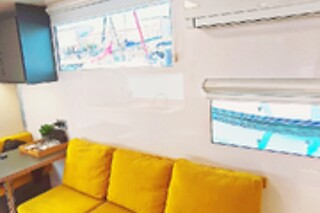 Dos noches en la casa flotante hasta 6 personas en Different Charter en Vigo (Pontevedra)