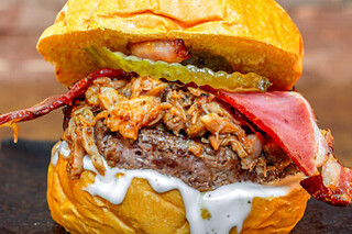Una comida o cena para 2 en La Miguelita Burger en Albacete