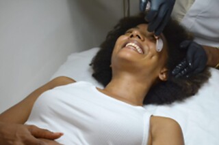 Un masaje relajante muscular para 2 en Vanity Face en Madrid
