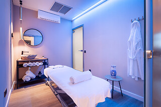 Un acceso al circuito spa para 1 en Hotel FrontAir Congress en Sant Boi de Llobregat (Barcelona)