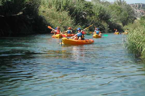 Descenso por aguas tranquilas en Cofrentes (Valencia)