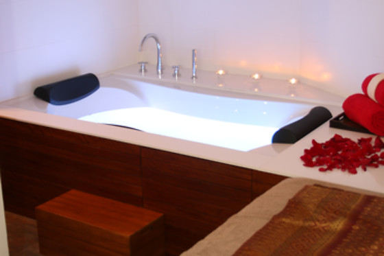 Un masaje descontracturante para 2 en Orienthai Spa en Sabadell (Barcelona)
