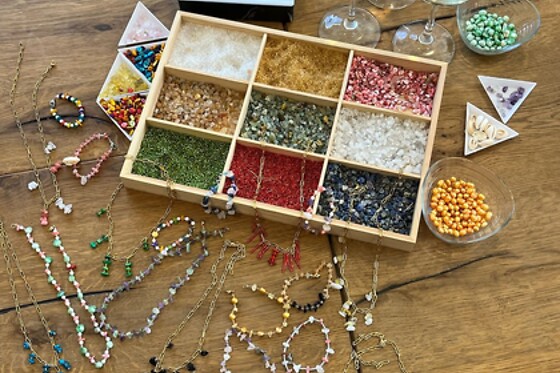 JEWELS AND WINE - photo 5