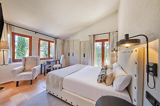 Una noche con desayuno para 2 en Virrey Finca Hotel**** en Mallorca (Islas Baleares)