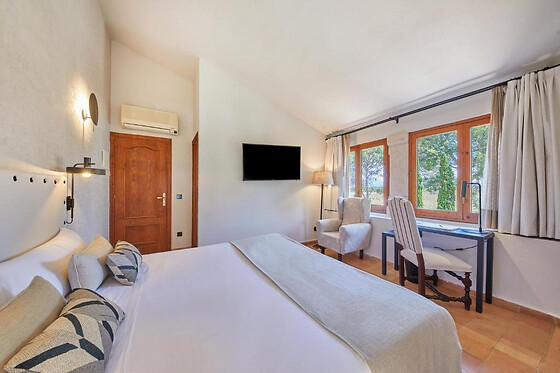 Una noche con desayuno para 2 en Virrey Finca Hotel**** en Mallorca (Islas Baleares)