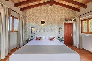 Una noche con desayuno para 2 en Virrey Finca Hotel**** en Mallorca (Islas Baleares)