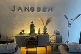 Una experiencia Head Spa Zen Expertise para 1 en Miranda Beauty Touch Studio & Head Spa - Gandía en Gandía (Valencia)