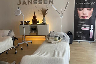 Una experiencia Head Spa Zen Expertise para 1 en Miranda Beauty Touch Studio & Head Spa - Gandía en Gandía (Valencia)
